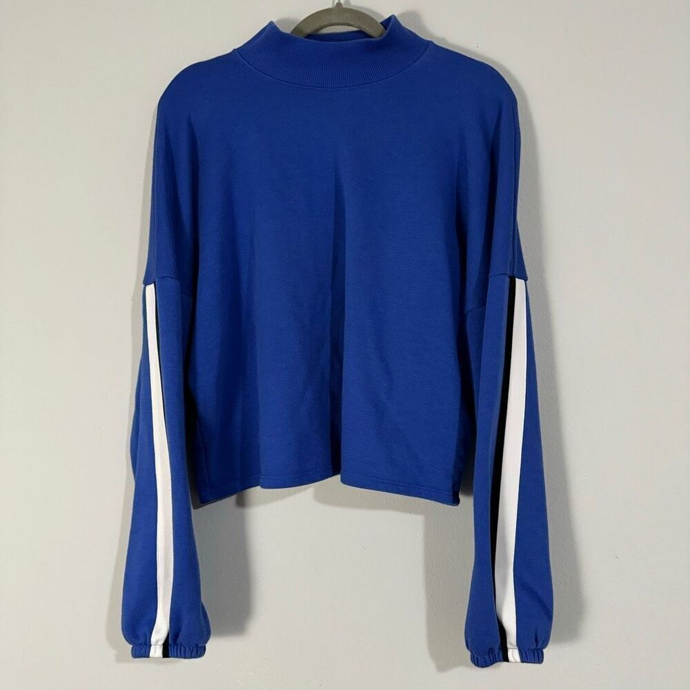 DSG Sporty Stripe Sleeve Blue Cropped Mock Turtle Neck Sweater M